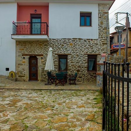 To Petrino Holidays House Metagkitsi Εξωτερικό φωτογραφία