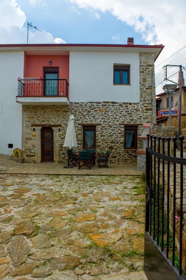 To Petrino Holidays House Metagkitsi Εξωτερικό φωτογραφία