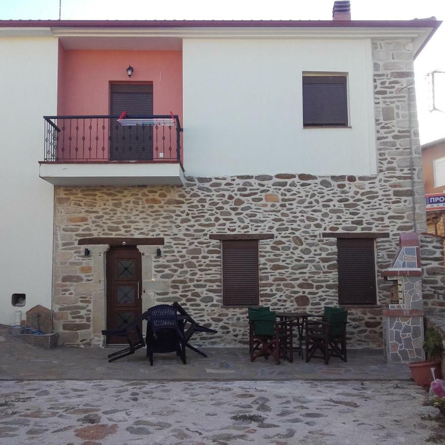 To Petrino Holidays House Metagkitsi Εξωτερικό φωτογραφία